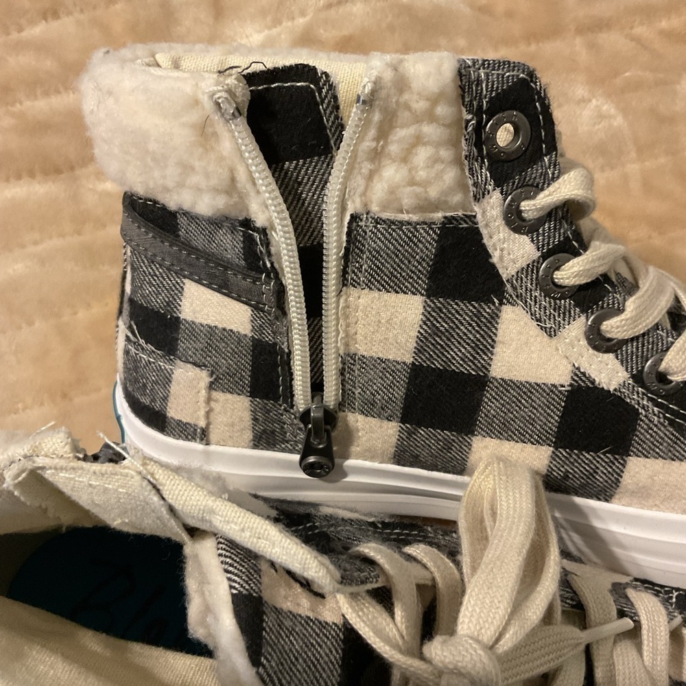 Blowfish Black and White Plaid High-Top Sneakers - Picture 4 of 4